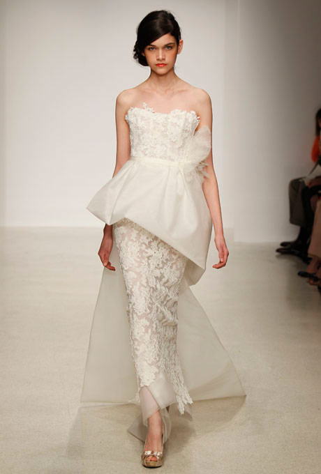 Amsale-Lace-Wedding-Dress