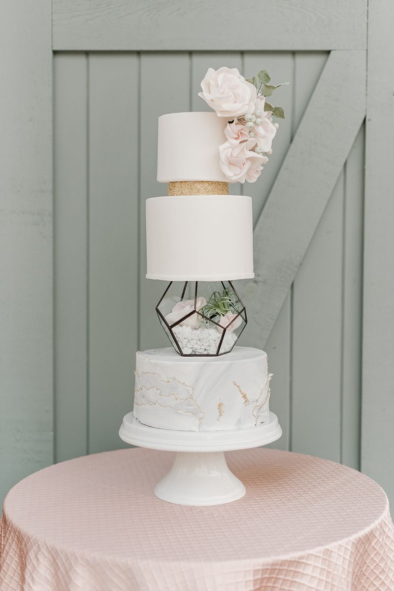 Tiered wedding cake | One Fab Day