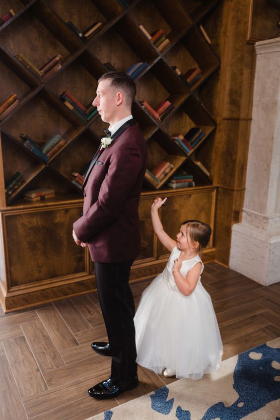 first look groom and daughter