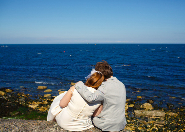 Beach-Inspired-Shoot-Honey-and-the-Moon-31