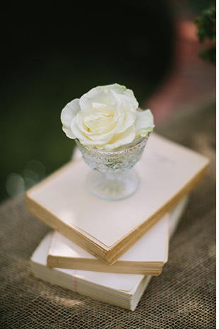 vintage wedding decor