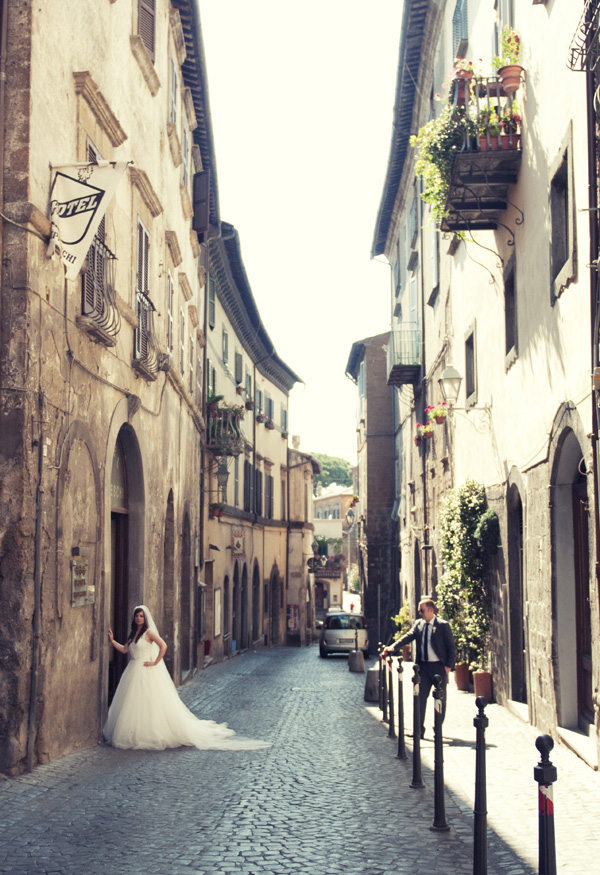 bride and groom on and Italian street