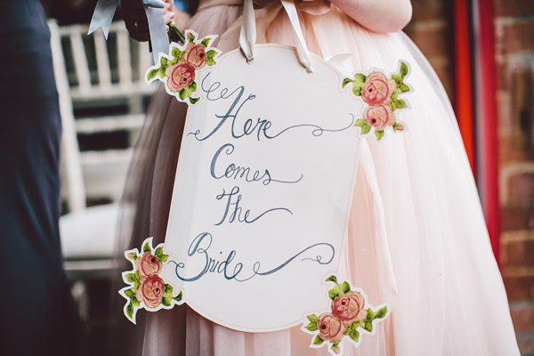 Here-Comes-the-Bride-Signage-Gillian-Higgins-Photography-Riverdale-Barn http://onefabday-com-preprod.go-vip.net