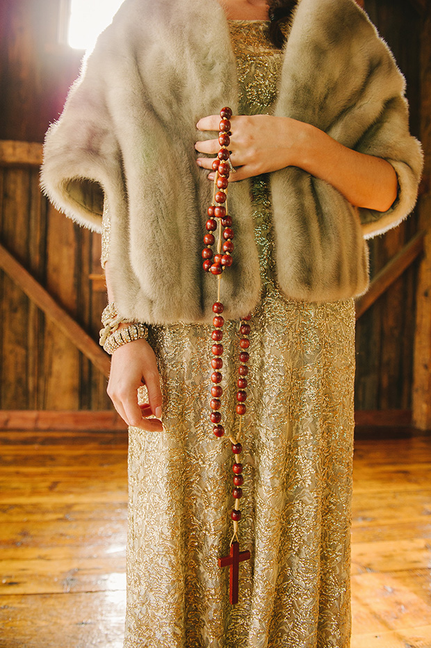 bride with fur shawl 