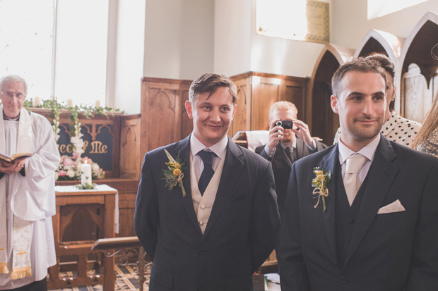 groom waiting for bride