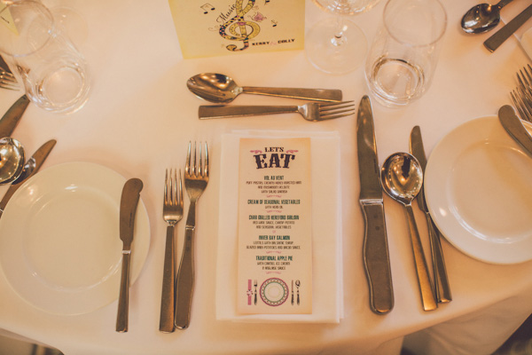 creative place card setting