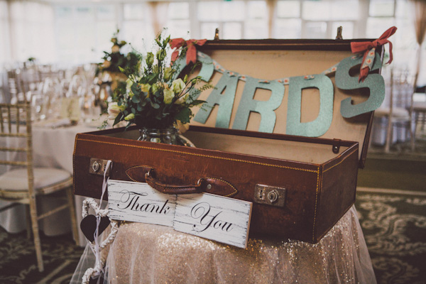 vintage suitcase wedding diplay