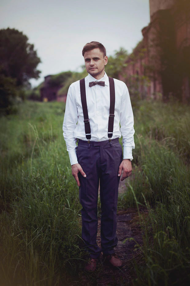 rustic groom style