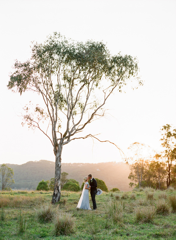 wedding portrait under a tree