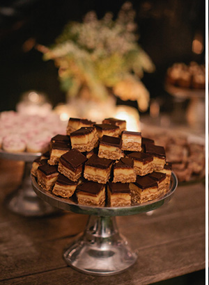 wedding desert table