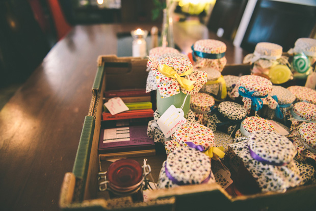 jam jar wedding favours