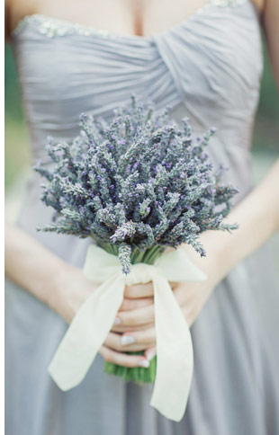 lavender wedding bouquet