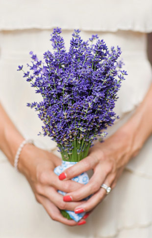 lavender wedding bouquet