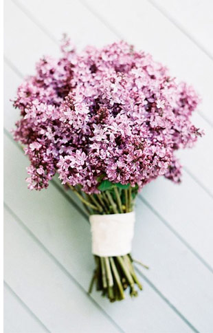 lilac bridal bouquet