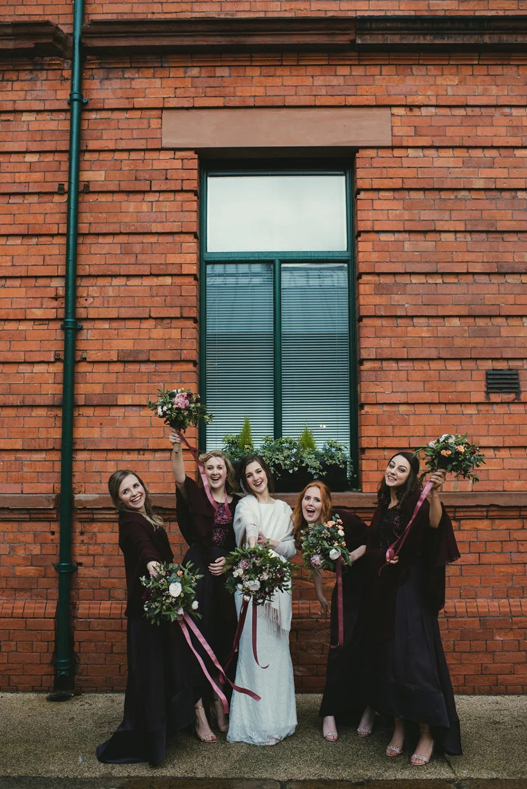 bride and bridesmaids pashmina