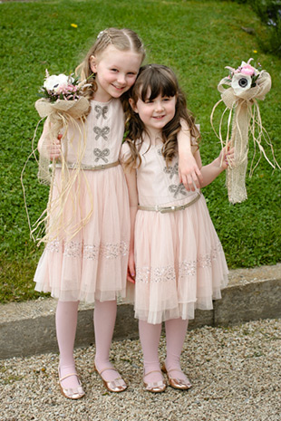 sweet flower girl style complete with flower wands! | onefabday.com