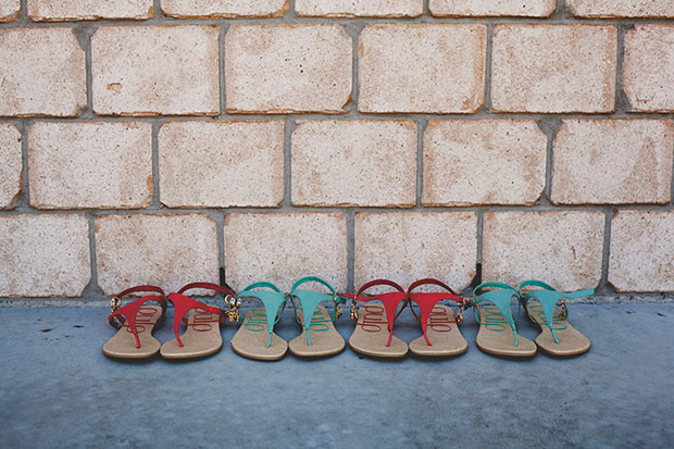 Coloured flipflops for bridesmaids | onefabday.com