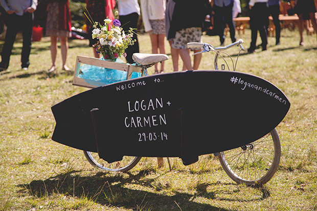 Chic surfboard wedding sign | onefabday.com