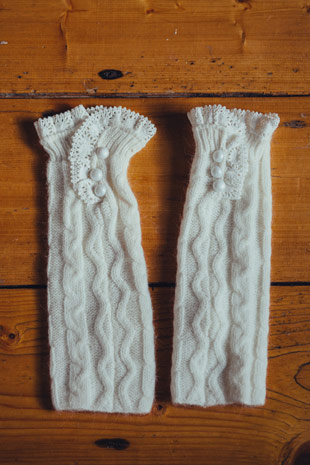 knitted bridal gloves | onefabday.com