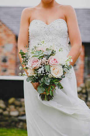 rose bridal bouquet | onefabday.com