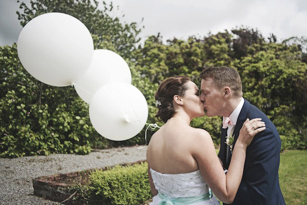 Wedding portraits with balloons! | onefabday-com.go-vip.net