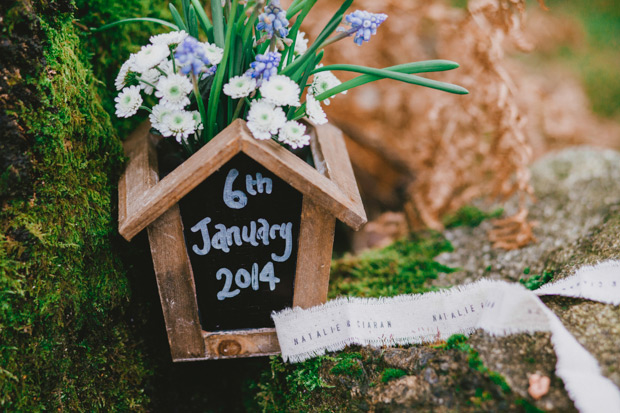 cute little house signage with florals | onefabday.com