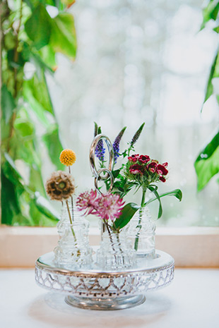 simple bud vase florals | onefabday.com