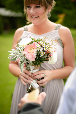 pretty bridesmaids bouquet | www,onefabday.com