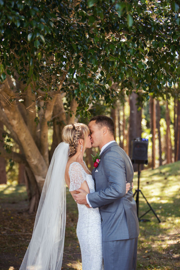 Outdoor wedding ceremony | onefabday.com