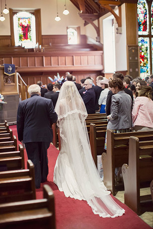 beautiful long bridal veil | onefabday.com