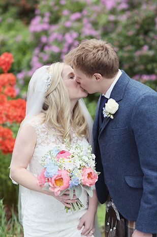 Catherine and Rob's Elegant English Country Wedding by Craig and Eva Sanders | onefabday.com