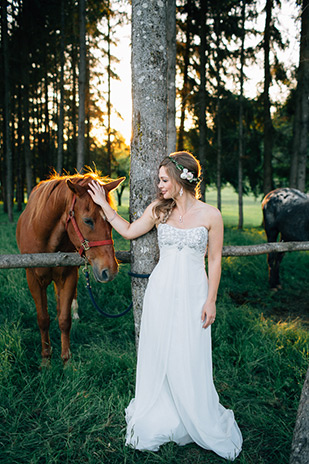 The gorgeous Shannon by Bethany Small Photography | onefabday.com