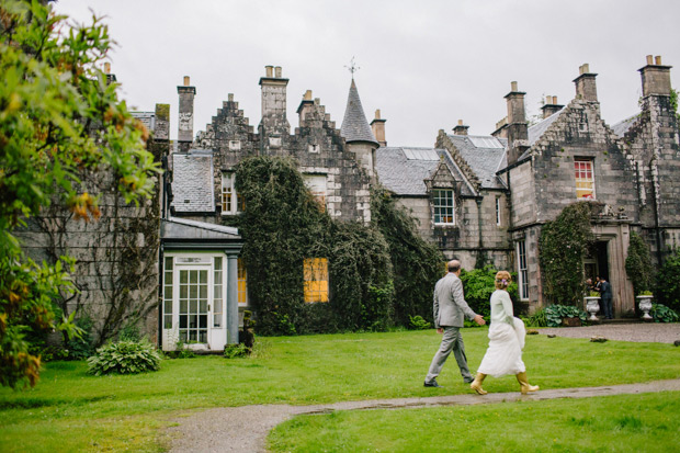 rainy day wedding portraits! Cat and Jab's whimsical Scottish wedding by Emma Case | onefabday.com