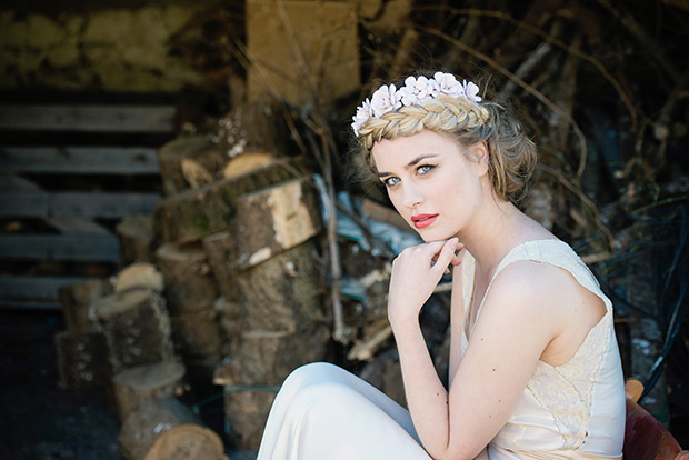 vintage style bridal look with a contemporary edge | Photography by Fiona Jamieson | onefabday.com