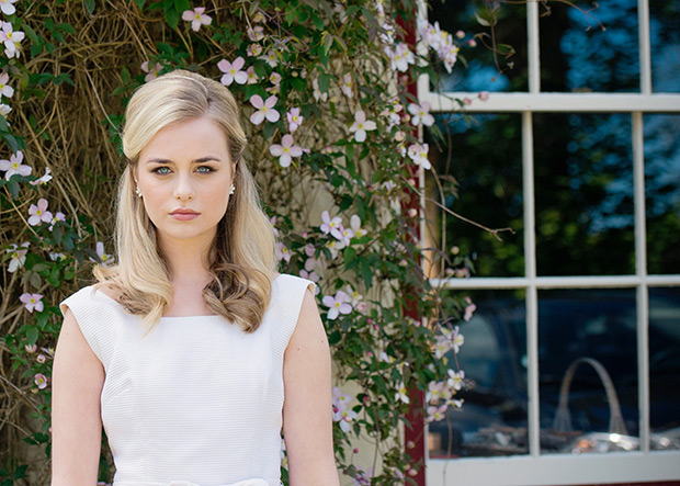 Vintage style wedding dress with bow detail | Photography by Fiona Jamieson | onefabday.com