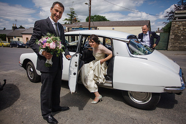 Bride arriving at church | onefabday.com