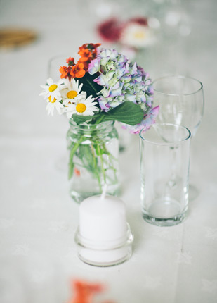 florals in jam jars | onefabday.com