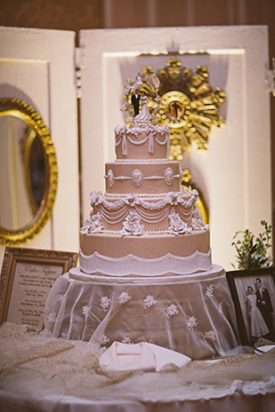 beautiful wedding cake with vintage cake topper | onefabday.com