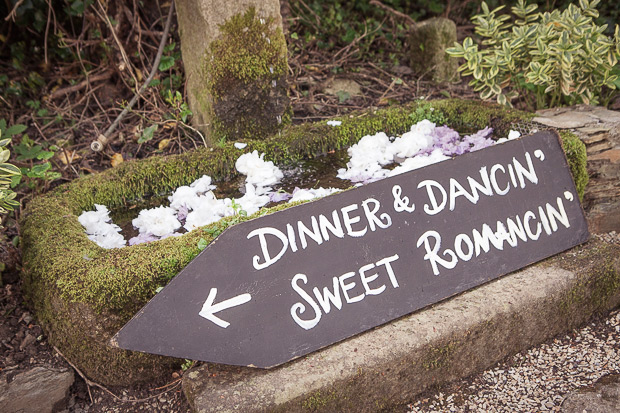 Dinner and Dancing wedding signage | onefabday.com