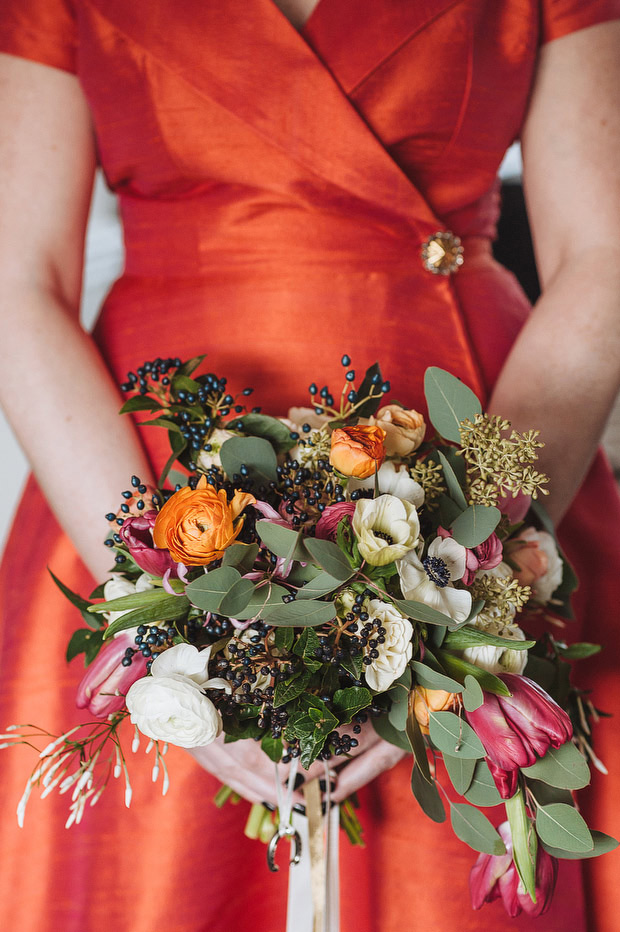 winter bridal bouquet with bright colours | onefabday.com