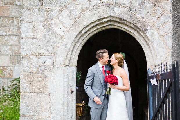 Alex and Lewis' beautiful red and white wedding by Butterfly Photography | onefabday.com