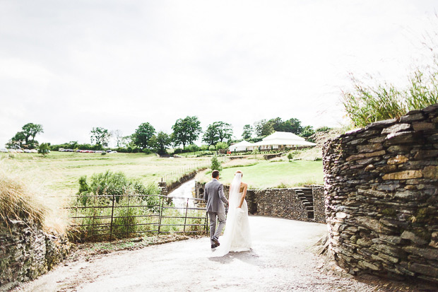  Alex and Lewis' beautiful red and white wedding by Butterfly Photography | onefabday.com