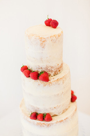 rustic naked cake with strawberries | onefabday.com