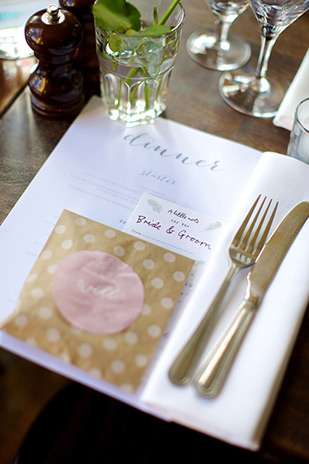 pretty polka dot place settings  | onefabday.com