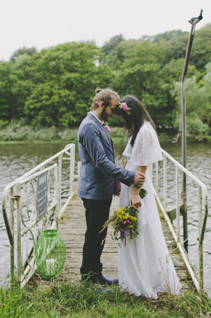 pretty rustic bridal bouquet | onefabday.com