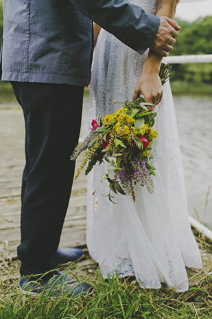 pretty rustic bridal bouquet | onefabday.com