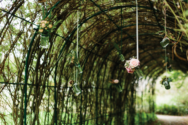 pretty hanging florals for an outdoor wedding | onefabday.com