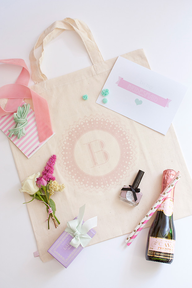 DIY Bridesmaids Tote Bag Project from One Fab Day | onefabday.com