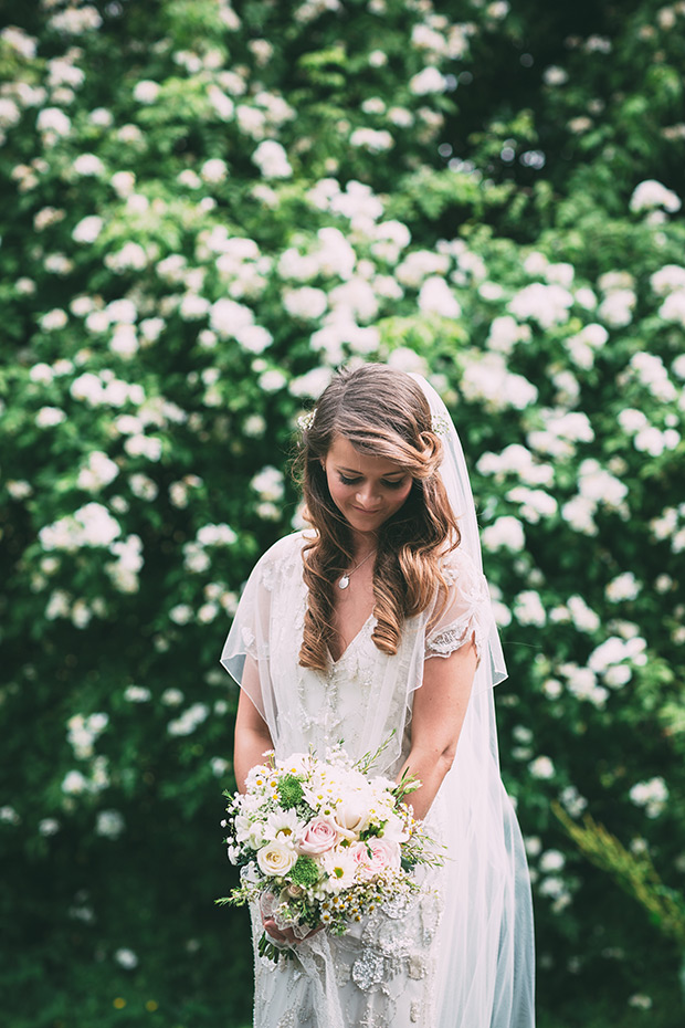 Alissa and Gerard's Beatles and Stars wedding by Gail Kelly | onefabday.com