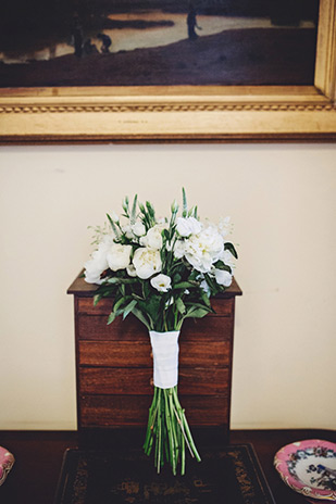 white bridal bouquet | onefabday.com